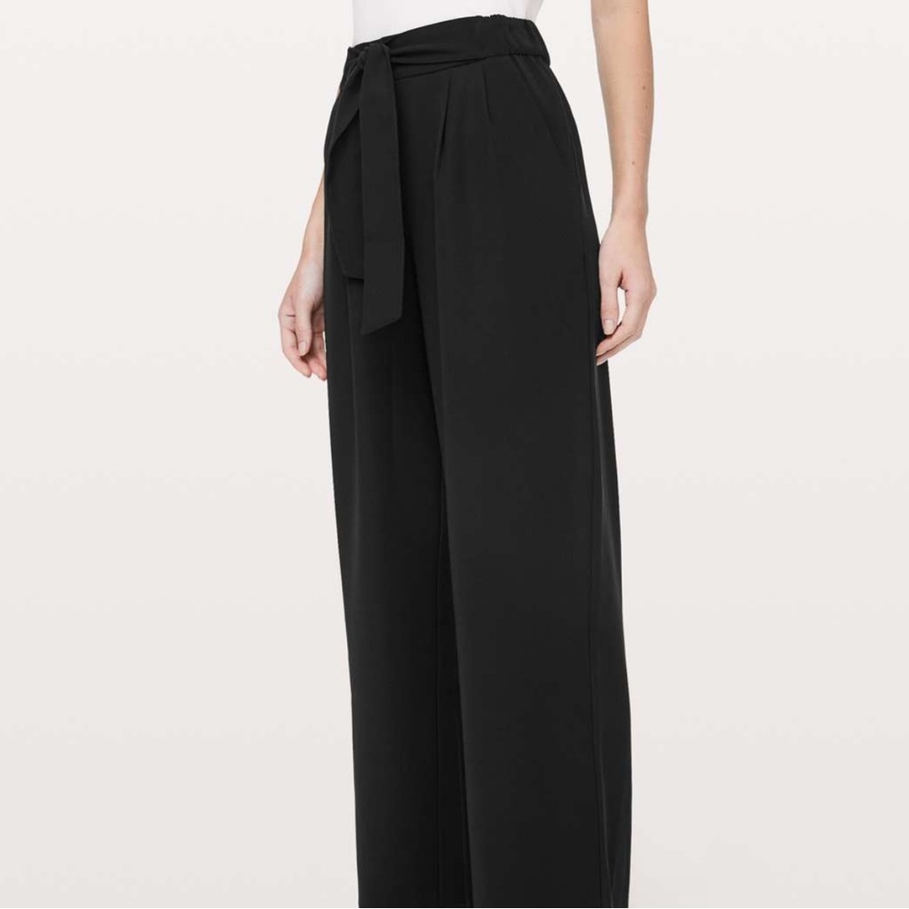 Lululemon Noir Pant (First Release)